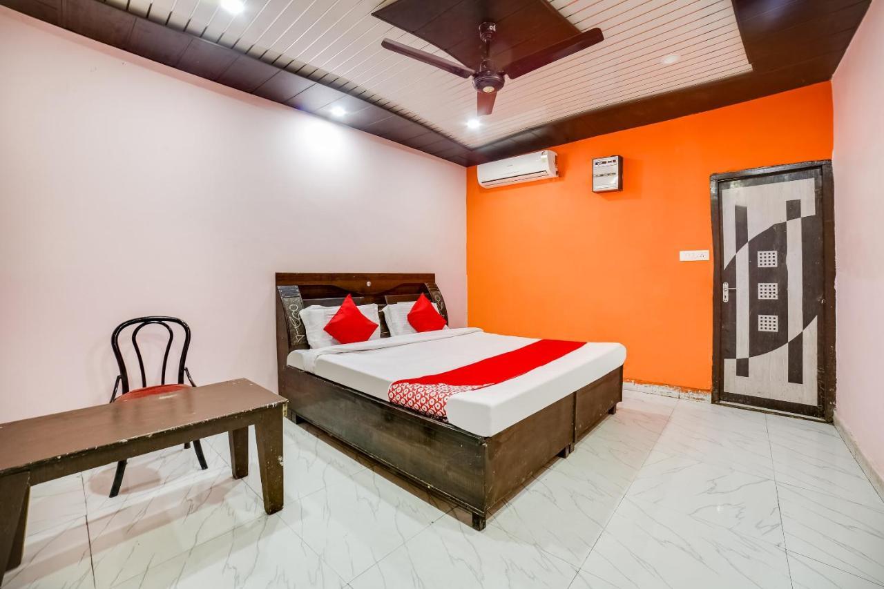 Oyo 70288 Happy Dhaba Hotel Sonipat Exterior foto